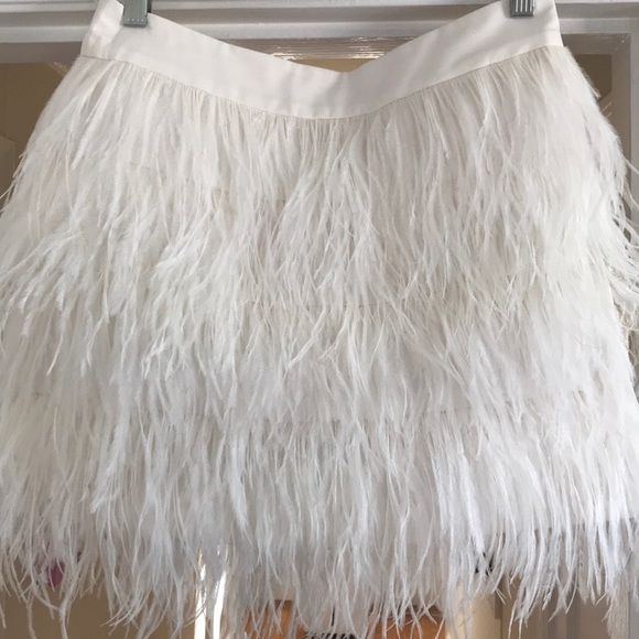 Club Monaco Dresses & Skirts - Club Monaco Ivory Feather Mini Skirt
